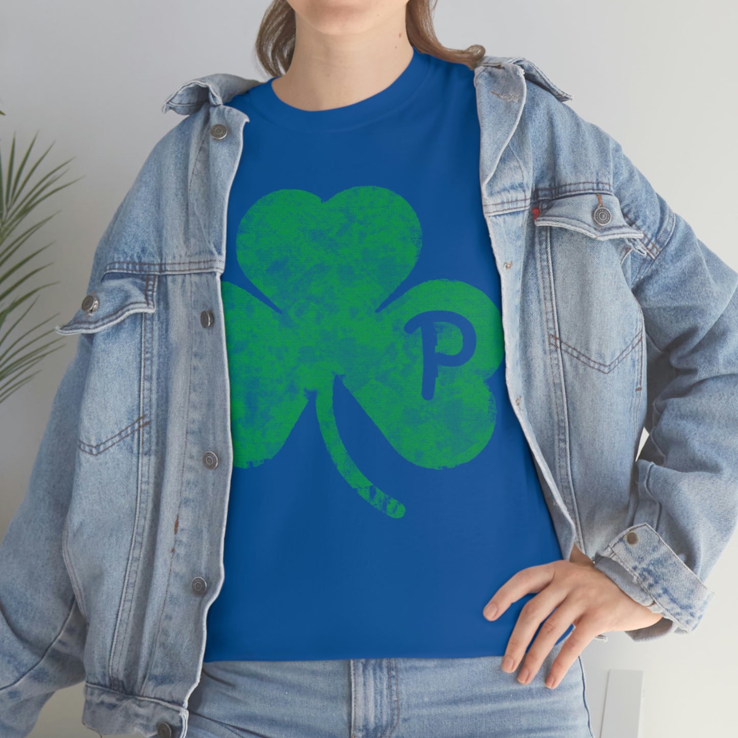 Clover design distressed with "P" for Pittsburgh - Unisex Heavy Cotton Tee